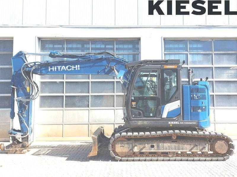 Hitachi ZX 135 US-7 - Lánctalpas kotró: 1 kép. Hitachi ZX 135 US-7 - Lánctalpas kotró: 1 kép.