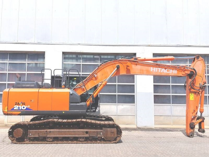 Hitachi ZX 210 LC-6 - Lánctalpas kotró: 5 kép. Hitachi ZX 210 LC-6 - Lánctalpas kotró: 5 kép.