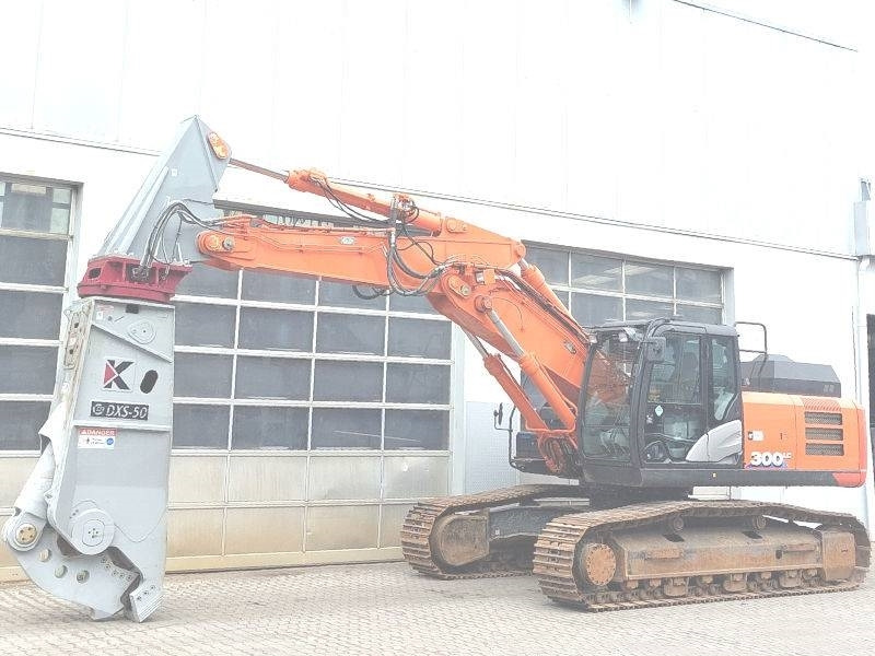 Hitachi ZX 300 LC-6 - Bontó kotrógép: 2 kép. Hitachi ZX 300 LC-6 - Bontó kotrógép: 2 kép.
