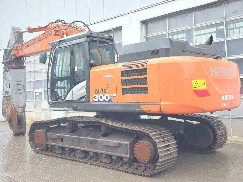 Hitachi ZX 300 LCN-6 - Bontó kotrógép: 3 kép. Hitachi ZX 300 LCN-6 - Bontó kotrógép: 3 kép.
