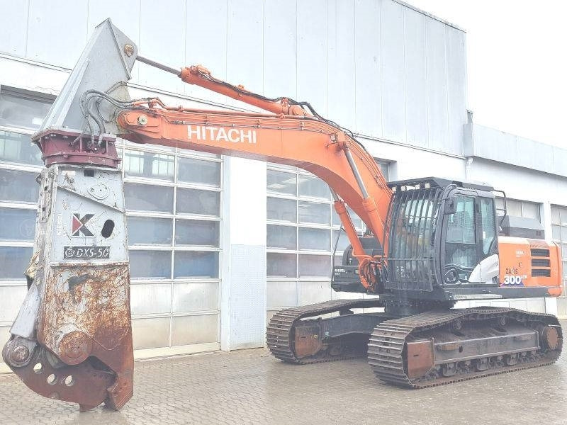 Hitachi ZX 300 LCN-6 - Bontó kotrógép: 2 kép. Hitachi ZX 300 LCN-6 - Bontó kotrógép: 2 kép.