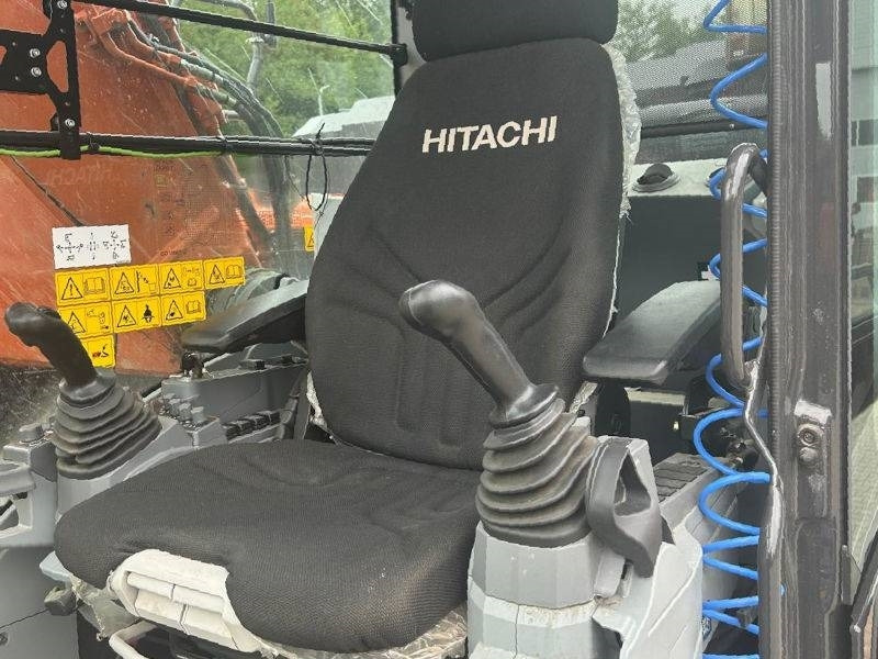 Kotrógép Hitachi ZX 350 LCN-7 Longreach: 13 kép.