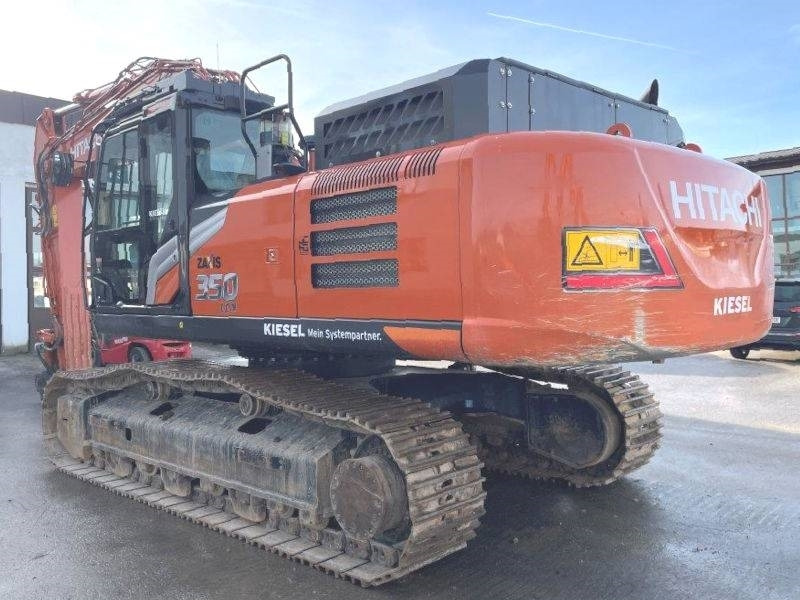 Hitachi ZX 350 LCN-7 - Lánctalpas kotró: 2 kép. Hitachi ZX 350 LCN-7 - Lánctalpas kotró: 2 kép.