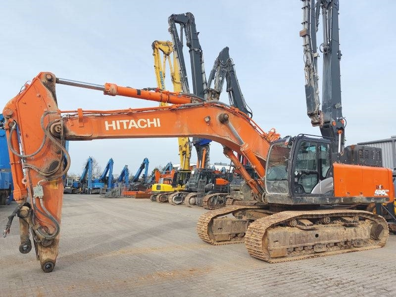 Hitachi ZX 490 LCH-6 - Lánctalpas kotró: 2 kép. Hitachi ZX 490 LCH-6 - Lánctalpas kotró: 2 kép.