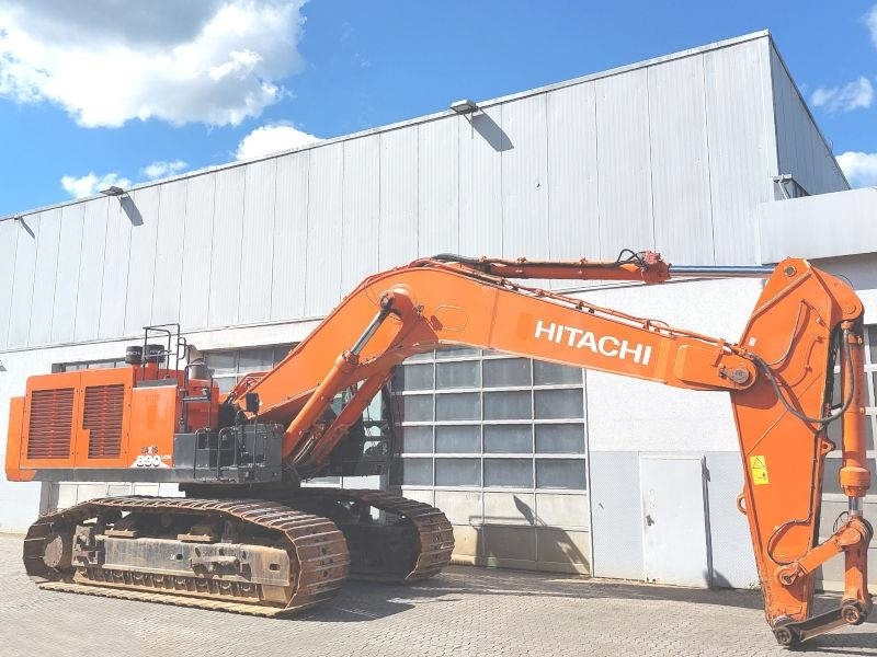 Hitachi ZX 890 LCH-6 - Lánctalpas kotró: 4 kép. Hitachi ZX 890 LCH-6 - Lánctalpas kotró: 4 kép.