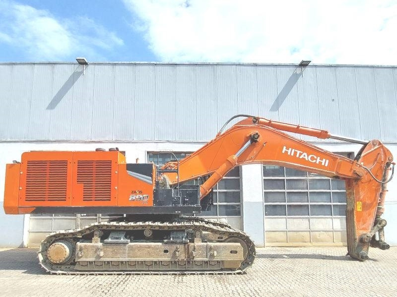 Hitachi ZX 890 LCH-7 - Lánctalpas kotró: 5 kép. Hitachi ZX 890 LCH-7 - Lánctalpas kotró: 5 kép.