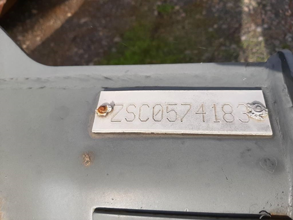 Kaiser Erdbauschaufel1600mm - Kanál - Építőipari gépek: 5 kép. Kaiser Erdbauschaufel1600mm - Kanál - Építőipari gépek: 5 kép.