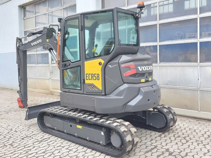 Volvo ECR 58 F - Minikotró: 3 kép. Volvo ECR 58 F - Minikotró: 3 kép.