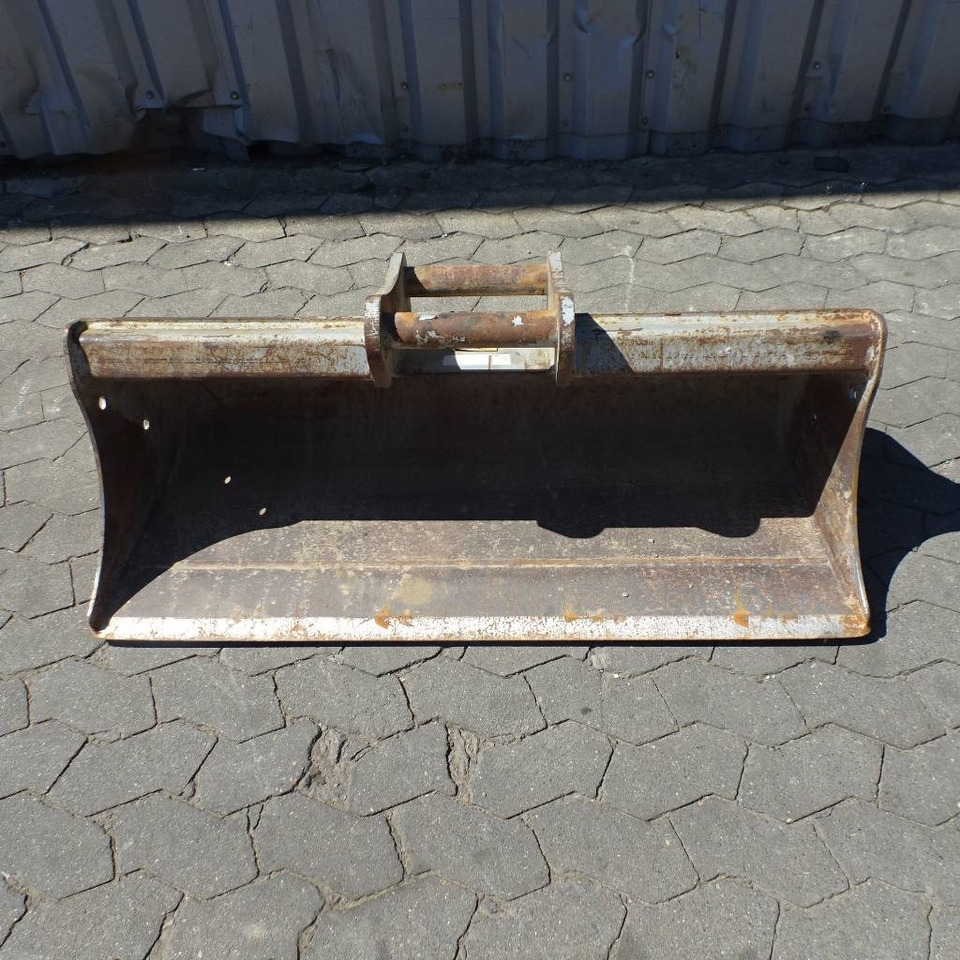 Winkelbauer Grabenräumlöffel starr 1200mm - Kotró kanál: 2 kép. Winkelbauer Grabenräumlöffel starr 1200mm - Kotró kanál: 2 kép.