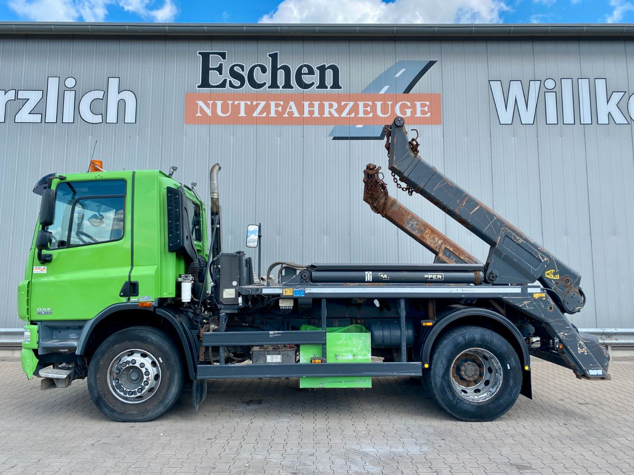 DAF CF 85.360 | MEILLER AK 12.T*Klima*Tempomat*AHK - Billenőplatós teherautó: 3 kép. DAF CF 85.360 | MEILLER AK 12.T*Klima*Tempomat*AHK - Billenőplatós teherautó: 3 kép.