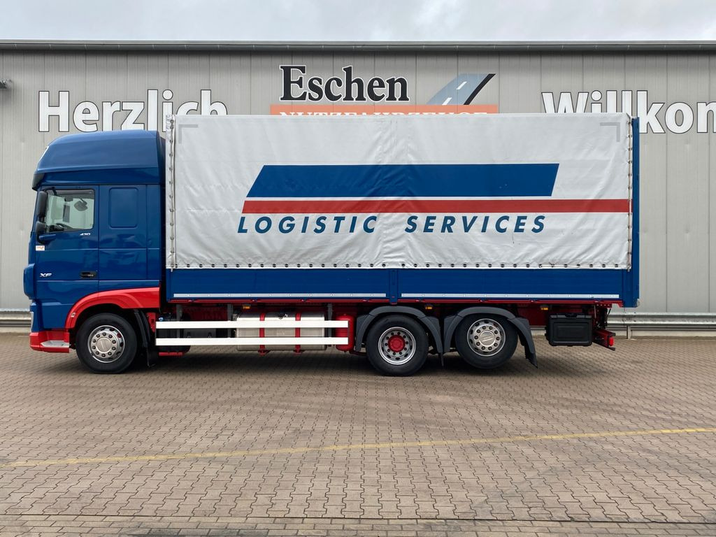 DAF XF 430 SSC | Skylights*Navi*Standklima*AHK*Lift - Ponyvás teherautó: 2 kép. DAF XF 430 SSC | Skylights*Navi*Standklima*AHK*Lift - Ponyvás teherautó: 2 kép.