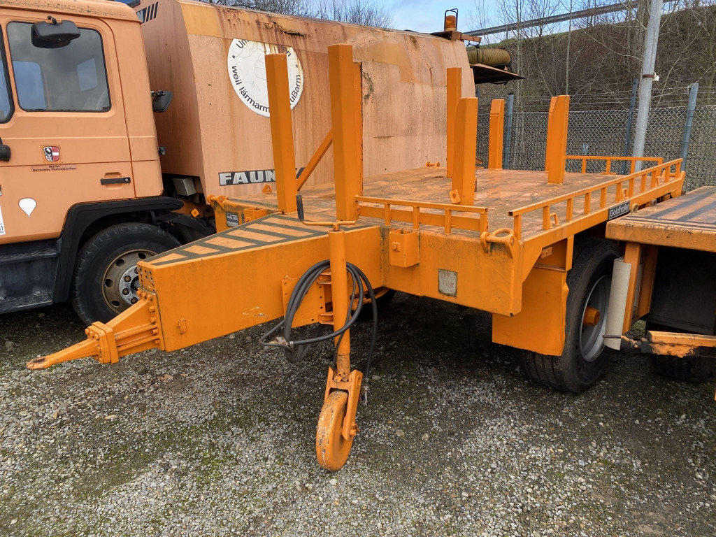 Eggers ZX 9E / für Ballastgewichte - Platós pótkocsi: 2 kép. Eggers ZX 9E / für Ballastgewichte - Platós pótkocsi: 2 kép.