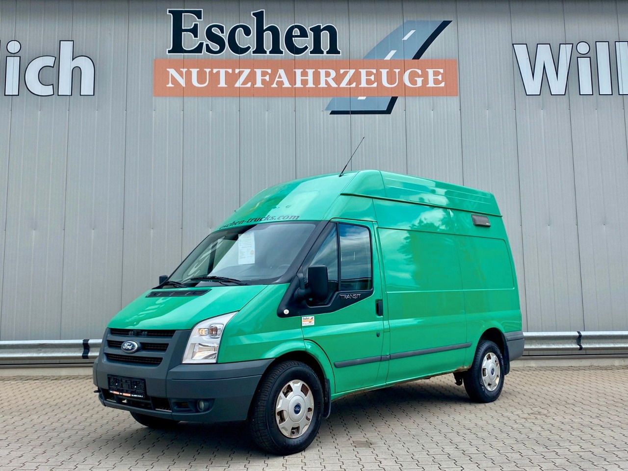 Ford 140 T 350 | Sortimo-Regal*AHK*3x Sitze*Klima - Kisbusz: 1 kép. Ford 140 T 350 | Sortimo-Regal*AHK*3x Sitze*Klima - Kisbusz: 1 kép.