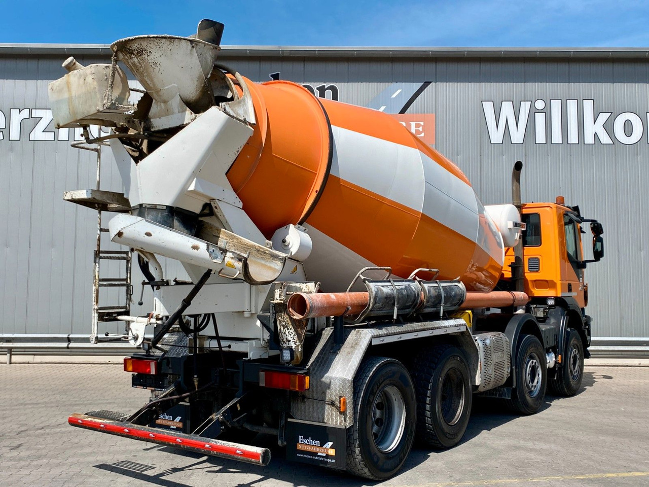 Iveco Trakker AD 340 TB 400/8x4 | 9m³ Liebherr*Navi*AC - Betonmixer: 5 kép. Iveco Trakker AD 340 TB 400/8x4 | 9m³ Liebherr*Navi*AC - Betonmixer: 5 kép.