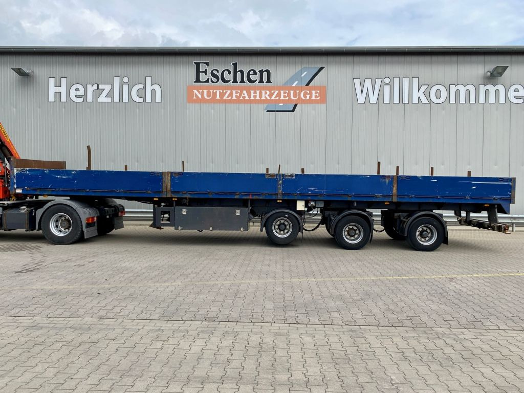 Janzen | ausziehbar*2+3 Achse gelenkt*Luft-Lift - Platós félpótkocsi: 2 kép. Janzen | ausziehbar*2+3 Achse gelenkt*Luft-Lift - Platós félpótkocsi: 2 kép.