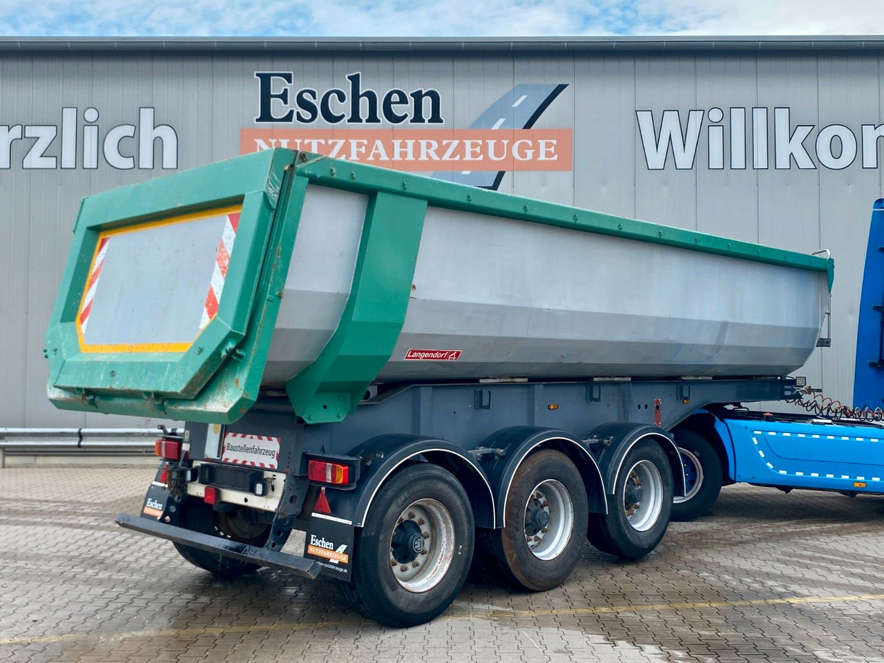 Langendorf SKS-HS 24/29 | Stahl 23m³*Luft-Lift*BPW*EBS - Félpótkocsi billenőplatós: 4 kép. Langendorf SKS-HS 24/29 | Stahl 23m³*Luft-Lift*BPW*EBS - Félpótkocsi billenőplatós: 4 kép.
