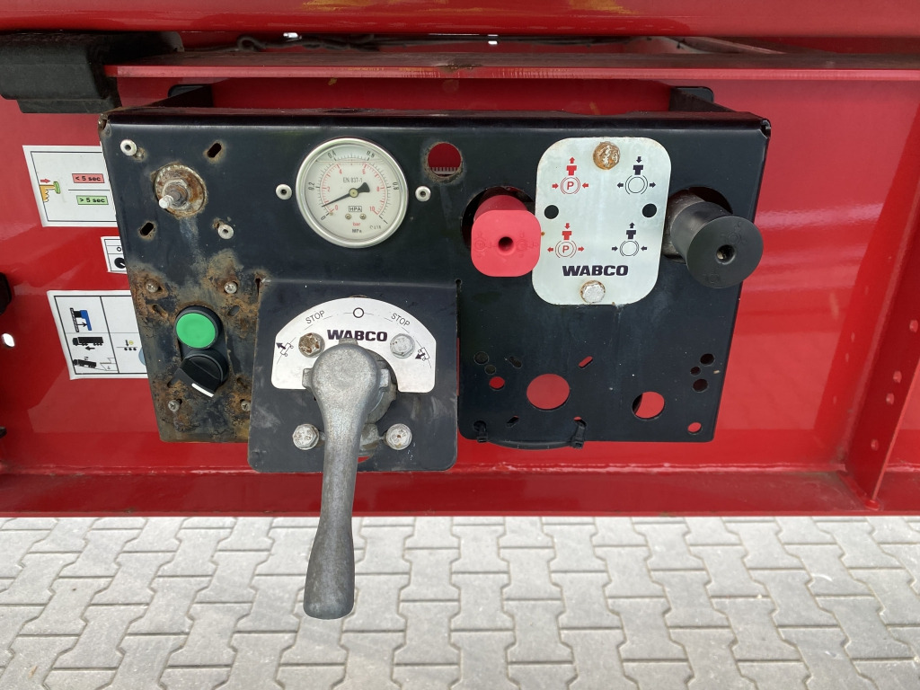 Félpótkocsi billenőplatós Langendorf Stahlmulde: 10 kép.