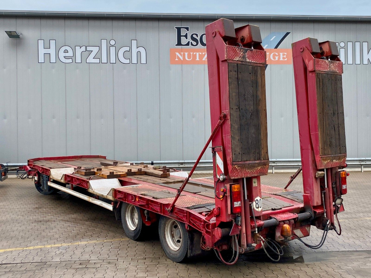 Langendorf Tieflader| hydr. Scherenrampen*verbreiterbar*SAF - Pótkocsi mélybölcsős: 3 kép. Langendorf Tieflader| hydr. Scherenrampen*verbreiterbar*SAF - Pótkocsi mélybölcsős: 3 kép.