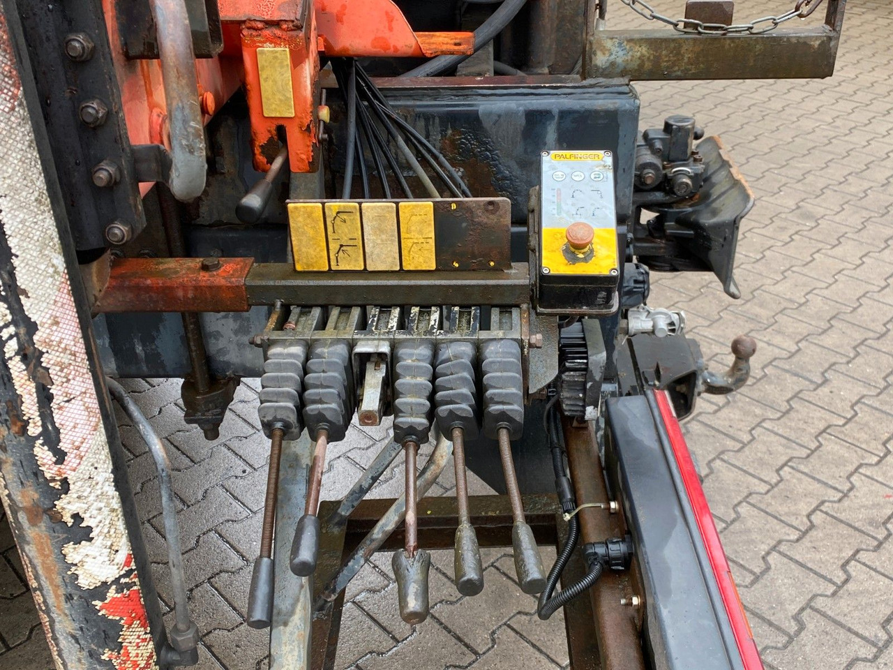 MAN 18.285 MC | Palfinger PK 9501*Blatt*2x AHK+Oel - Billenőplatós teherautó, Darus autó: 5 kép. MAN 18.285 MC | Palfinger PK 9501*Blatt*2x AHK+Oel - Billenőplatós teherautó, Darus autó: 5 kép.