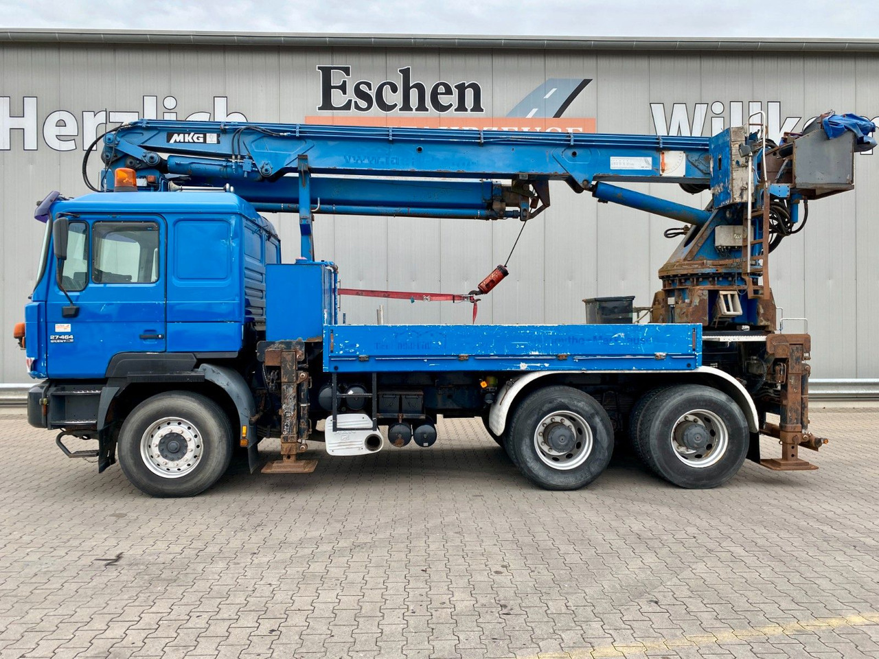 MAN 27.464 6x4 | MKG HMK 350a 2L*FUNK*Retarder*AHK MAN 27.464 6x4 | MKG HMK 350a 2L*FUNK*Retarder*AHK - Darus autó: 2 kép. MAN 27.464 6x4 | MKG HMK 350a 2L*FUNK*Retarder*AHK MAN 27.464 6x4 | MKG HMK 350a 2L*FUNK*Retarder*AHK - Darus autó: 2 kép.