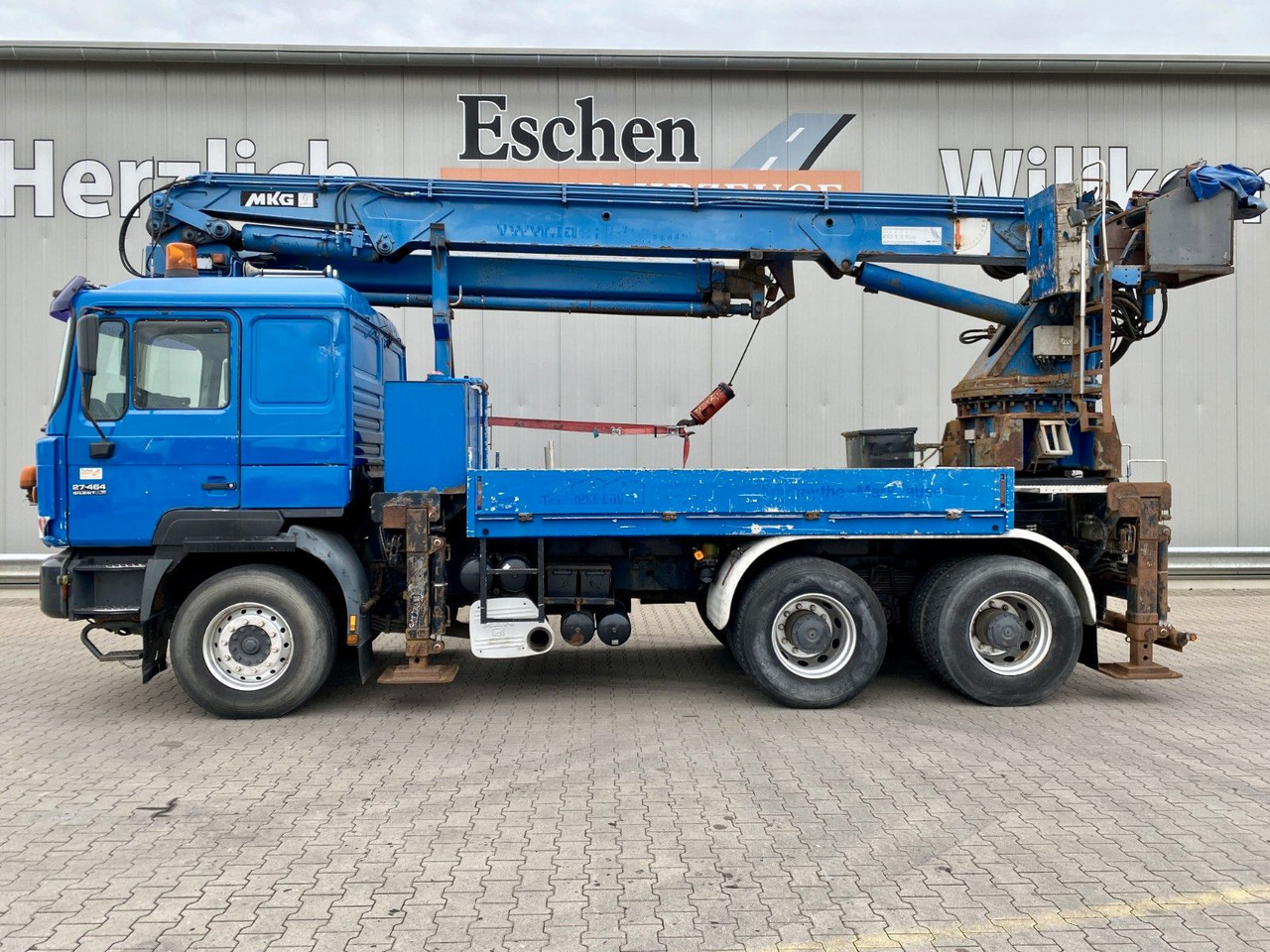 MAN 27.464 6x4 | MKG HMK 350a 2L*FUNK*Retarder*AHK - Darus autó: 2 kép. MAN 27.464 6x4 | MKG HMK 350a 2L*FUNK*Retarder*AHK - Darus autó: 2 kép.