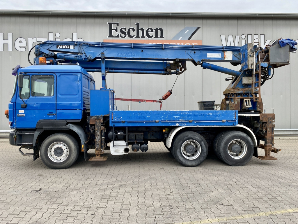 MAN 27.464 6x4 / MKG HMK 350a2L Kran - Darus autó: 2 kép. MAN 27.464 6x4 / MKG HMK 350a2L Kran - Darus autó: 2 kép.