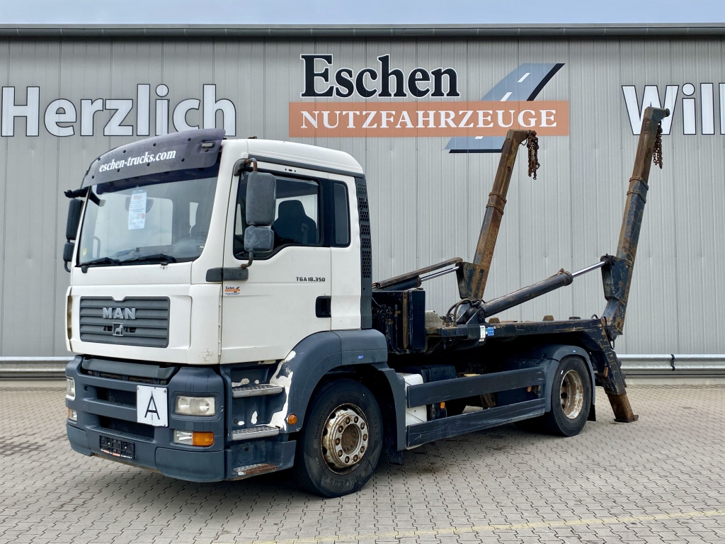 MAN TGA 18.350 4x2 BL, Meiller AK 12 Teleabsetzer - Konténerszállító: 1 kép. MAN TGA 18.350 4x2 BL, Meiller AK 12 Teleabsetzer - Konténerszállító: 1 kép.