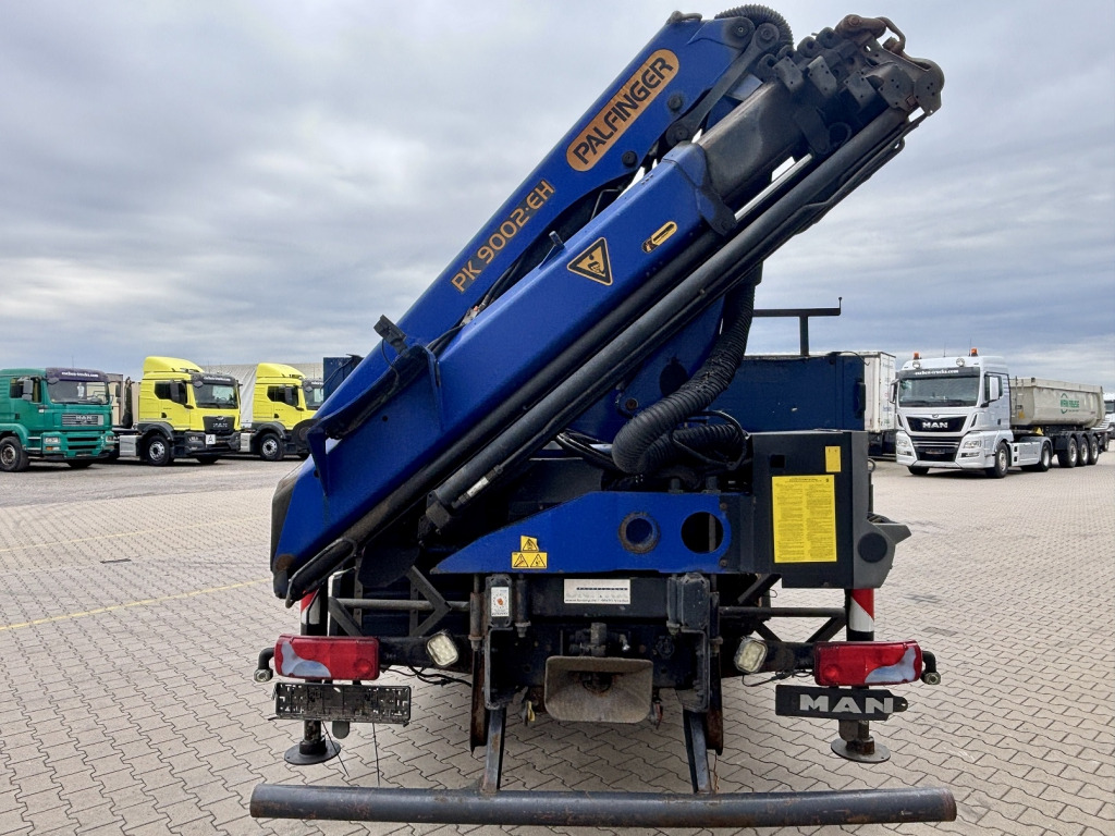 MAN TGA 18.350 4x2 LL / Palfinger PK9002 EH Kran - Platós teherautó: 4 kép. MAN TGA 18.350 4x2 LL / Palfinger PK9002 EH Kran - Platós teherautó: 4 kép.