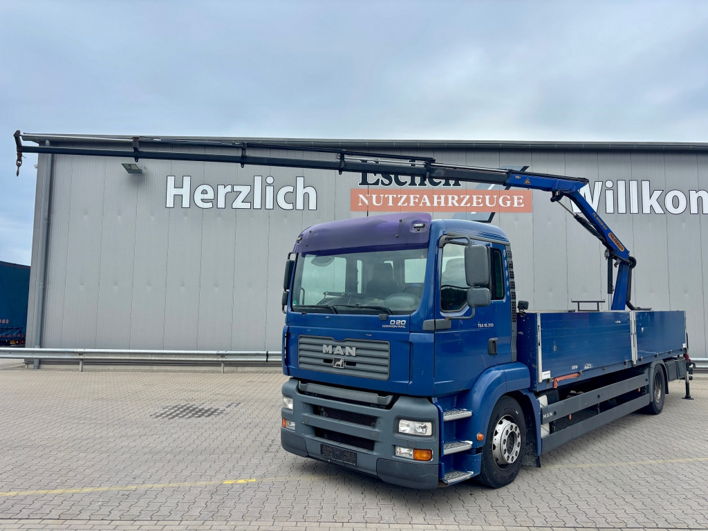 MAN TGA 18.350 4x2 LL / Palfinger PK9002 EH Kran - Platós teherautó: 3 kép. MAN TGA 18.350 4x2 LL / Palfinger PK9002 EH Kran - Platós teherautó: 3 kép.