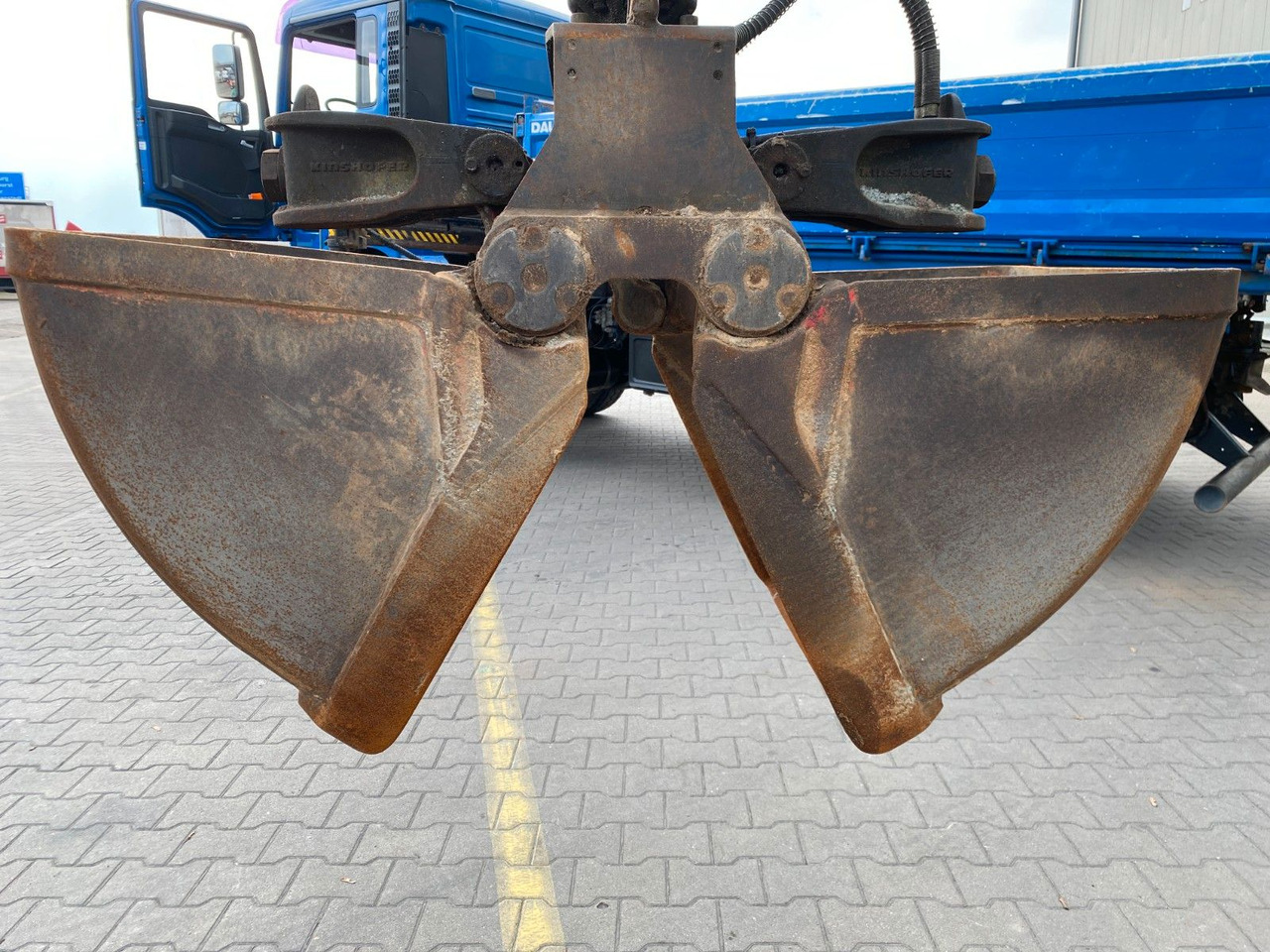 MAN TGA 18.360 4x4H BL Hiab Kran*Dautel Kipper*Klima MAN TGA 18.360 4x4H BL Hiab Kran*Dautel Kipper*Klima lízing MAN TGA 18.360 4x4H BL Hiab Kran*Dautel Kipper*Klima MAN TGA 18.360 4x4H BL Hiab Kran*Dautel Kipper*Klima: 10 kép.