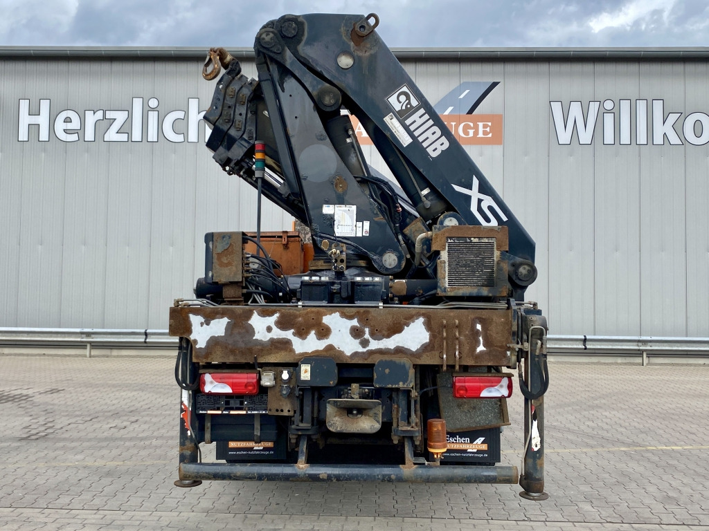 MAN TGA 26.480 6x4 BL / HIAB 377 EP-4 Faltkran - Platós teherautó, Darus autó: 4 kép. MAN TGA 26.480 6x4 BL / HIAB 377 EP-4 Faltkran - Platós teherautó, Darus autó: 4 kép.