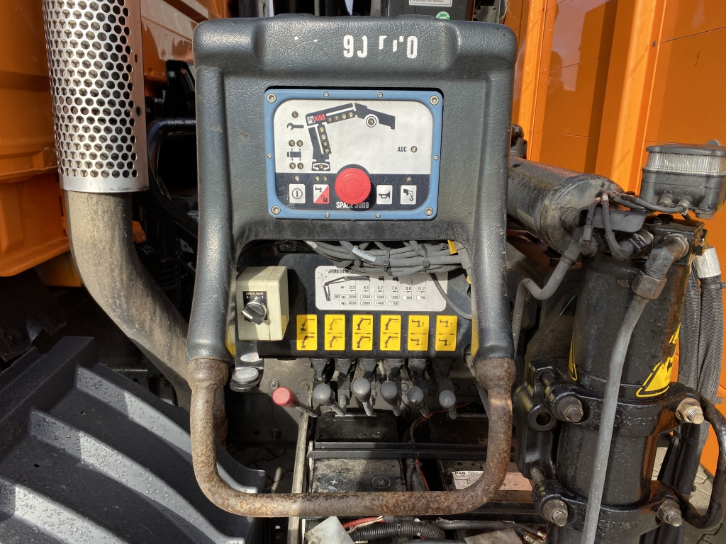 MAN TGM 15.290 4x2 BL / HIAB Faltkran - Platós teherautó, Darus autó: 2 kép. MAN TGM 15.290 4x2 BL / HIAB Faltkran - Platós teherautó, Darus autó: 2 kép.