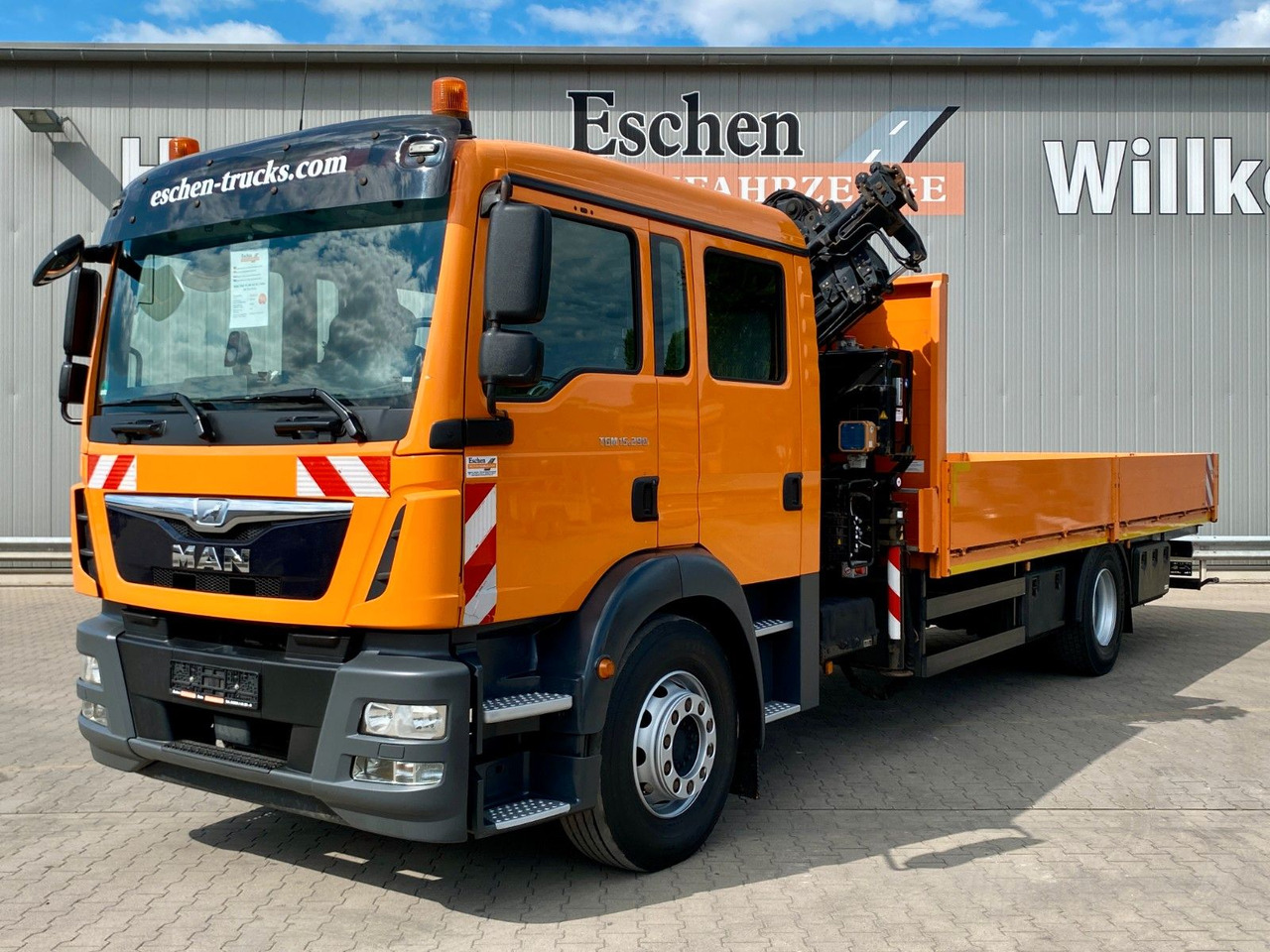 MAN TGM 15.290 DOKA|Atlas AK 75,2*Funk*4x Sitze*Navi - Platós teherautó, Darus autó: 1 kép. MAN TGM 15.290 DOKA|Atlas AK 75,2*Funk*4x Sitze*Navi - Platós teherautó, Darus autó: 1 kép.