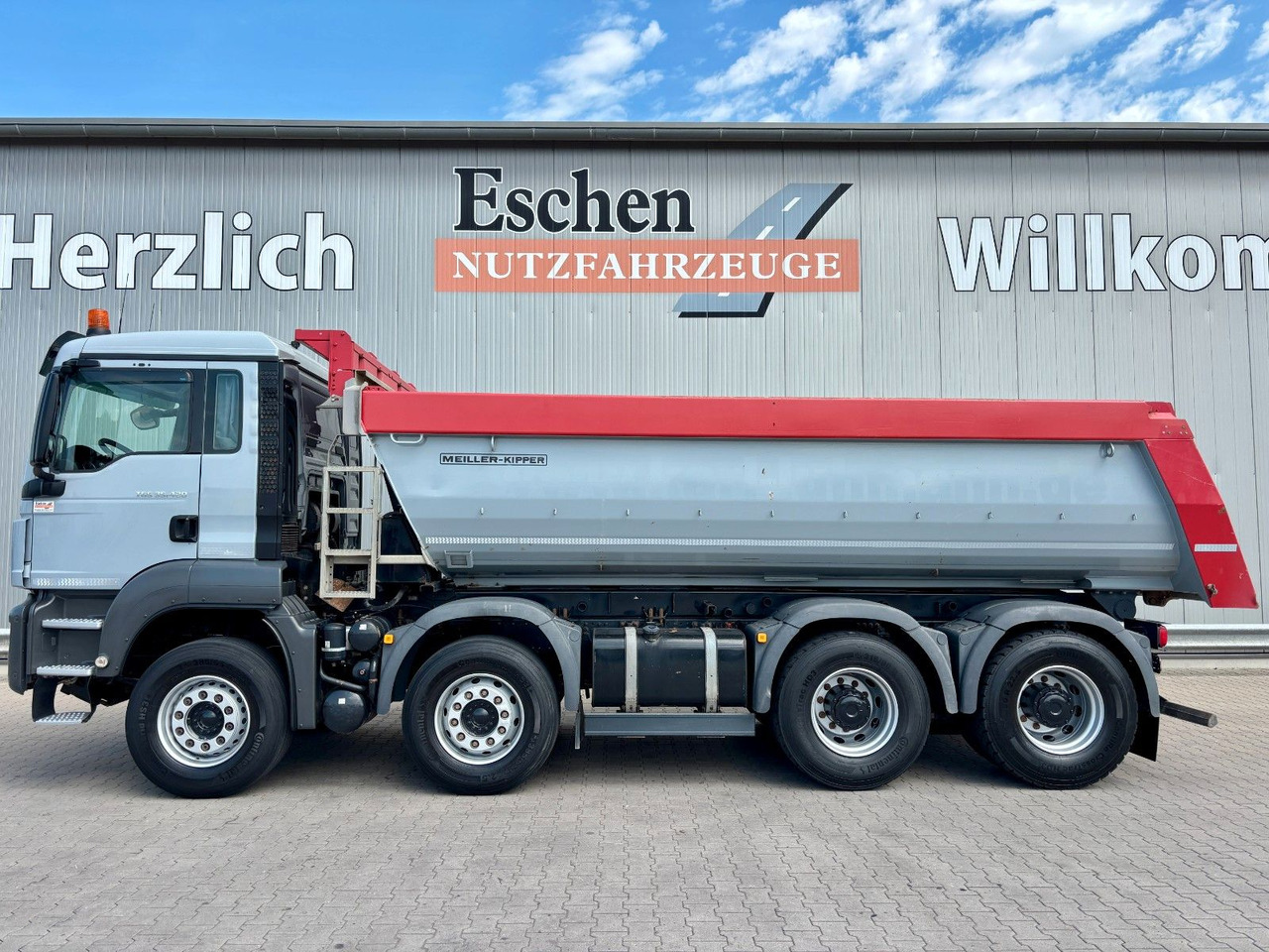 MAN TGS 35.420 8x4 BL | MEILLER*Rollplane*Navi*Klima - Billenőplatós teherautó: 3 kép. MAN TGS 35.420 8x4 BL | MEILLER*Rollplane*Navi*Klima - Billenőplatós teherautó: 3 kép.