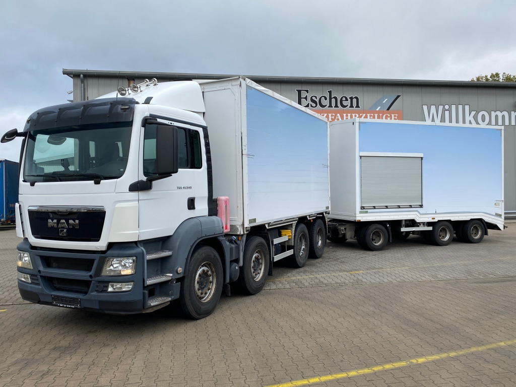 MAN TGS 41.540 8x4 BB Eichfahrzeug - Dobozos felépítményű teherautó: 4 kép. MAN TGS 41.540 8x4 BB Eichfahrzeug - Dobozos felépítményű teherautó: 4 kép.