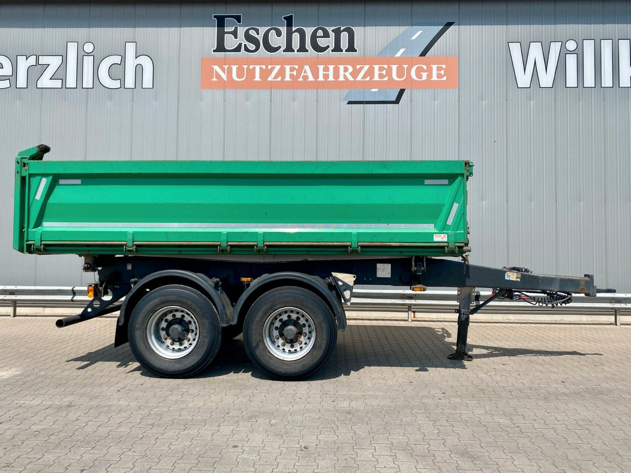 Meiller MZDA 18/21 | BPW-Achsen*EBS*Trommelbremse*Luft - Pótkocsi billenőplatós: 5 kép. Meiller MZDA 18/21 | BPW-Achsen*EBS*Trommelbremse*Luft - Pótkocsi billenőplatós: 5 kép.
