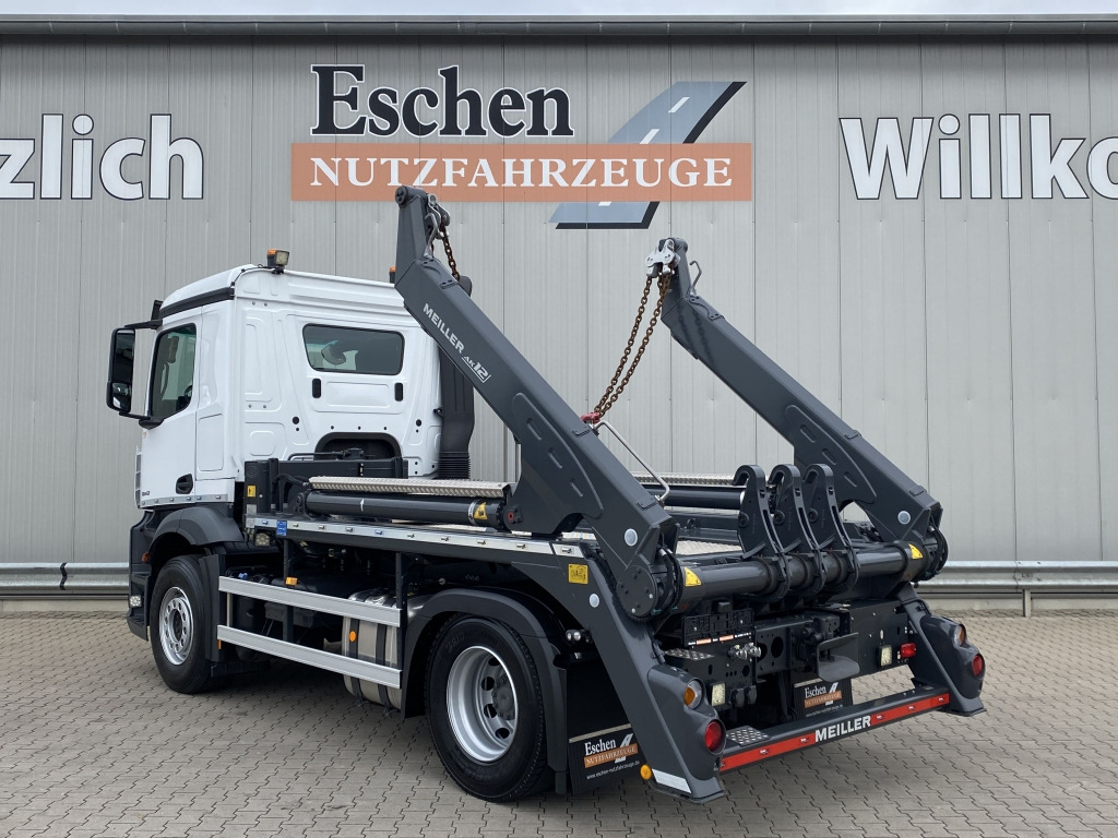 Mercedes-Benz 1842 L Actros - Konténerszállító: 4 kép. Mercedes-Benz 1842 L Actros - Konténerszállító: 4 kép.
