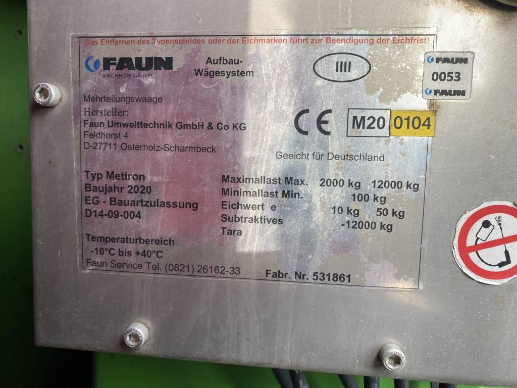 Mercedes-Benz 2533 L 6x2 - Szemetesautó: 4 kép. Mercedes-Benz 2533 L 6x2 - Szemetesautó: 4 kép.