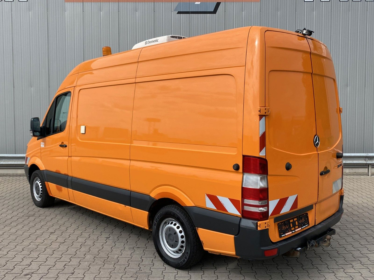 Mercedes-Benz 315 CDI Kamerawagen| PC-Setup*Standklima*RFK*AHK - Kisbusz: 3 kép. Mercedes-Benz 315 CDI Kamerawagen| PC-Setup*Standklima*RFK*AHK - Kisbusz: 3 kép.