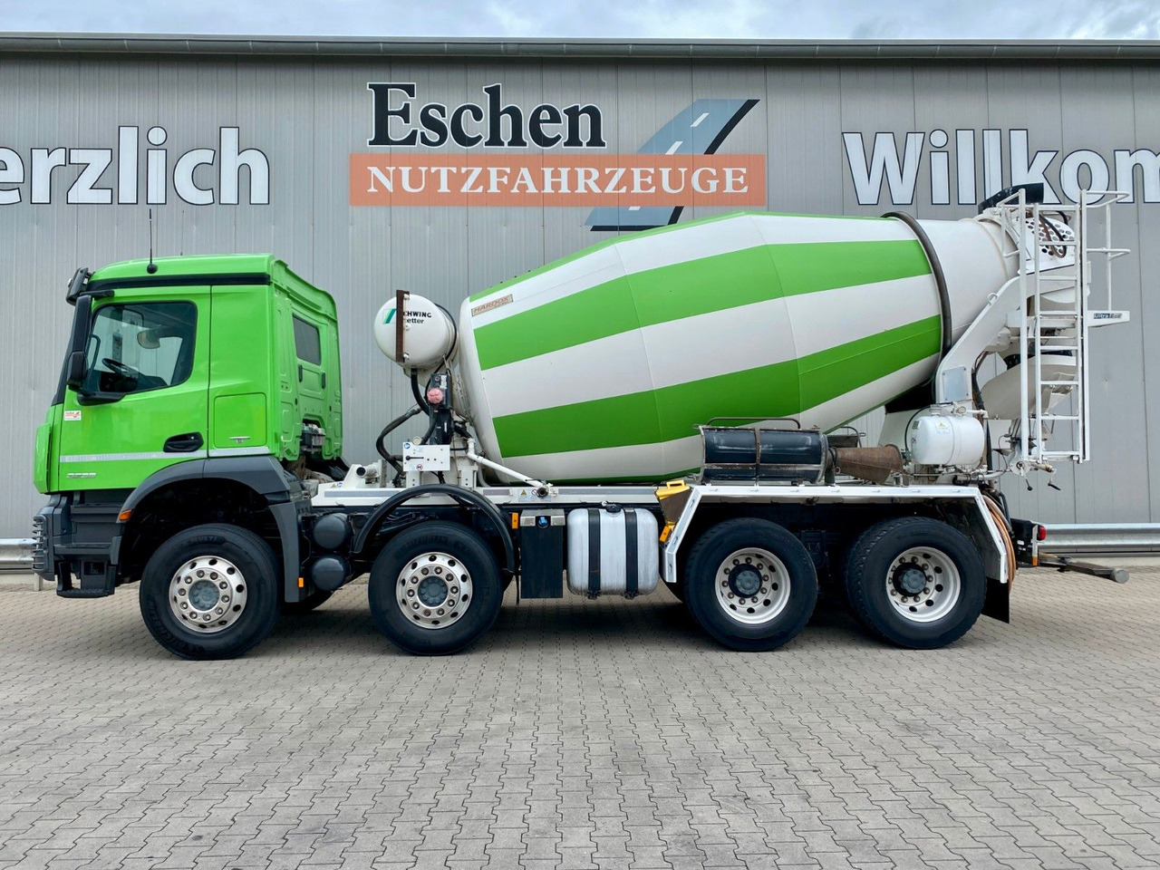 Mercedes-Benz 3236 Arocs | 9m³ Stetter*Klima*Navi*Blatt*1.Hand - Betonmixer: 2 kép. Mercedes-Benz 3236 Arocs | 9m³ Stetter*Klima*Navi*Blatt*1.Hand - Betonmixer: 2 kép.