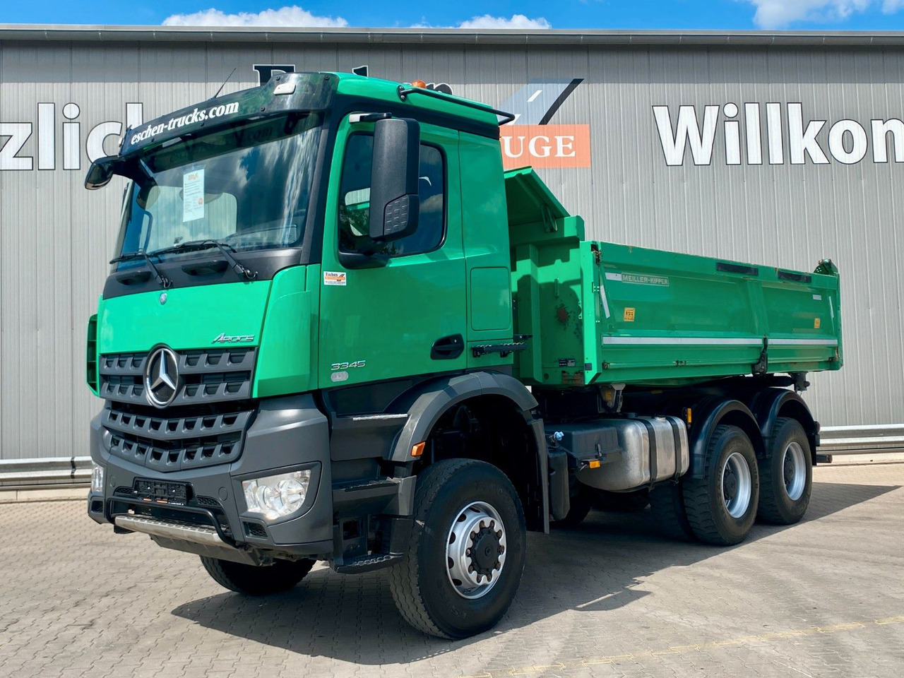 Mercedes-Benz 3345 Arocs 6x6 | MEILLER*Bordmatik*AHK*Blatt*AC - Billenőplatós teherautó: 1 kép. Mercedes-Benz 3345 Arocs 6x6 | MEILLER*Bordmatik*AHK*Blatt*AC - Billenőplatós teherautó: 1 kép.