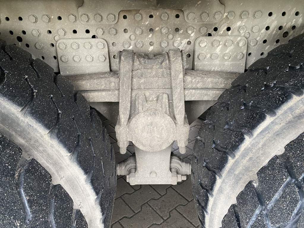 Mercedes-Benz 3540 8x4 Arocs / 9 m³ Intermix-Aufbau - Betonmixer: 2 kép. Mercedes-Benz 3540 8x4 Arocs / 9 m³ Intermix-Aufbau - Betonmixer: 2 kép.