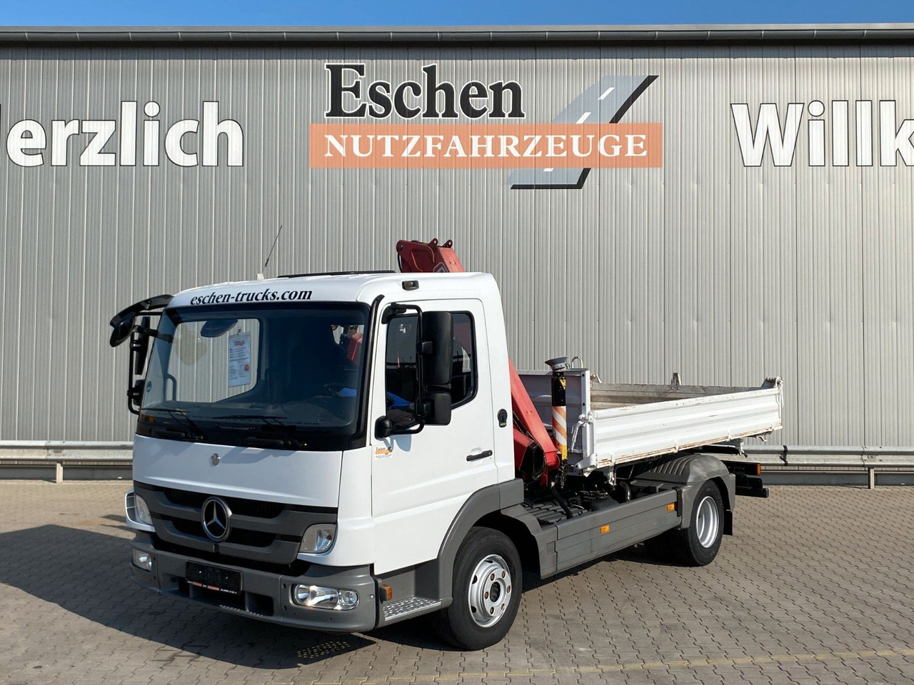 Mercedes-Benz 818 Atego | Fassi F65*MEILLER*PKW-AHK*1.Hand - Billenőplatós teherautó, Darus autó: 1 kép. Mercedes-Benz 818 Atego | Fassi F65*MEILLER*PKW-AHK*1.Hand - Billenőplatós teherautó, Darus autó: 1 kép.