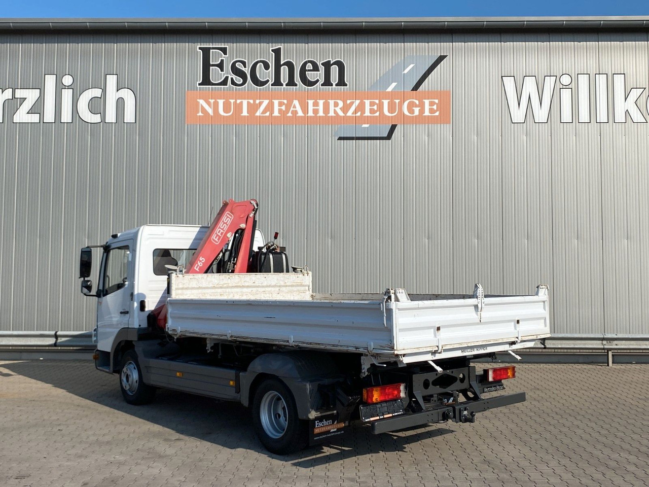 Mercedes-Benz 818 Atego | Fassi F65*MEILLER*PKW-AHK*1.Hand - Billenőplatós teherautó, Darus autó: 4 kép. Mercedes-Benz 818 Atego | Fassi F65*MEILLER*PKW-AHK*1.Hand - Billenőplatós teherautó, Darus autó: 4 kép.
