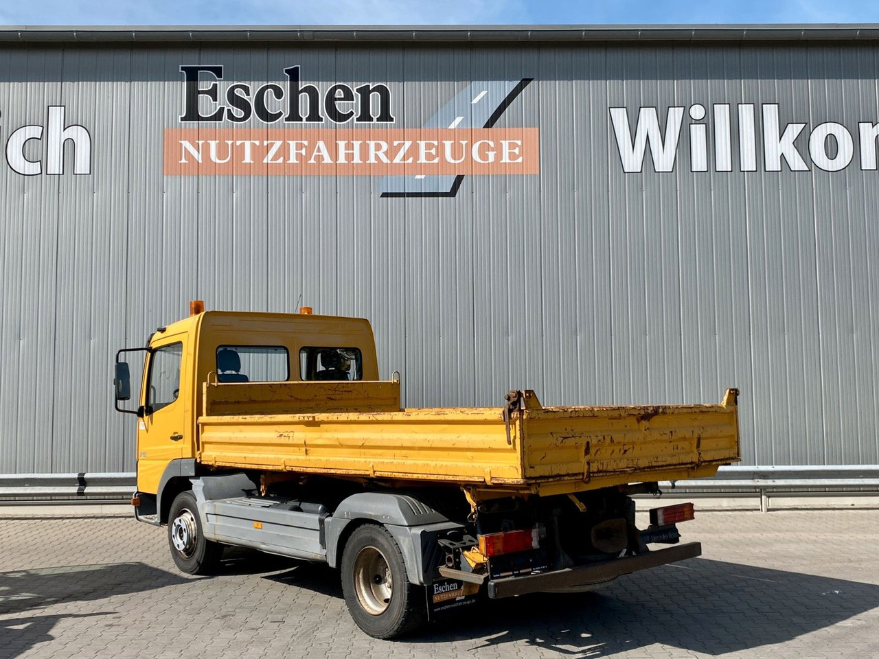 Mercedes-Benz 818 Atego | MEILLER*6-Gang manuell*AHK*Klima*ABS - Billenőplatós teherautó: 4 kép. Mercedes-Benz 818 Atego | MEILLER*6-Gang manuell*AHK*Klima*ABS - Billenőplatós teherautó: 4 kép.