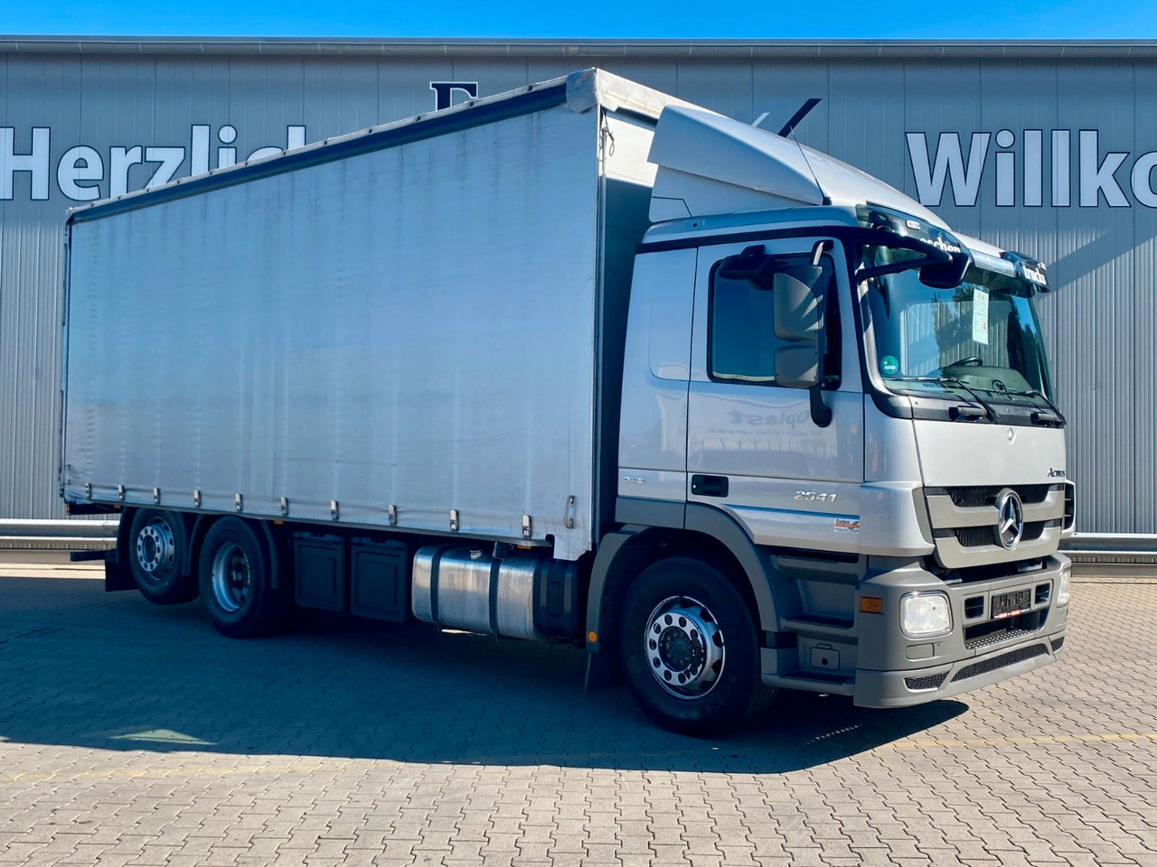 Ponyvás teherautó Mercedes-Benz Actros 2541| beidseitig Gardine*Edscha*AHK*Klima: 7 kép.