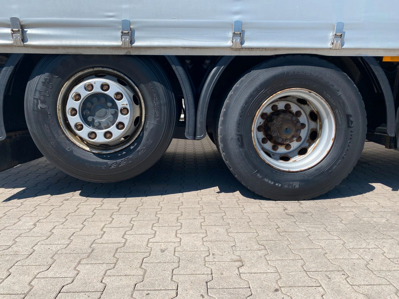Ponyvás teherautó Mercedes-Benz Actros 2541| beidseitig Gardine*Edscha*AHK*Klima: 13 kép.