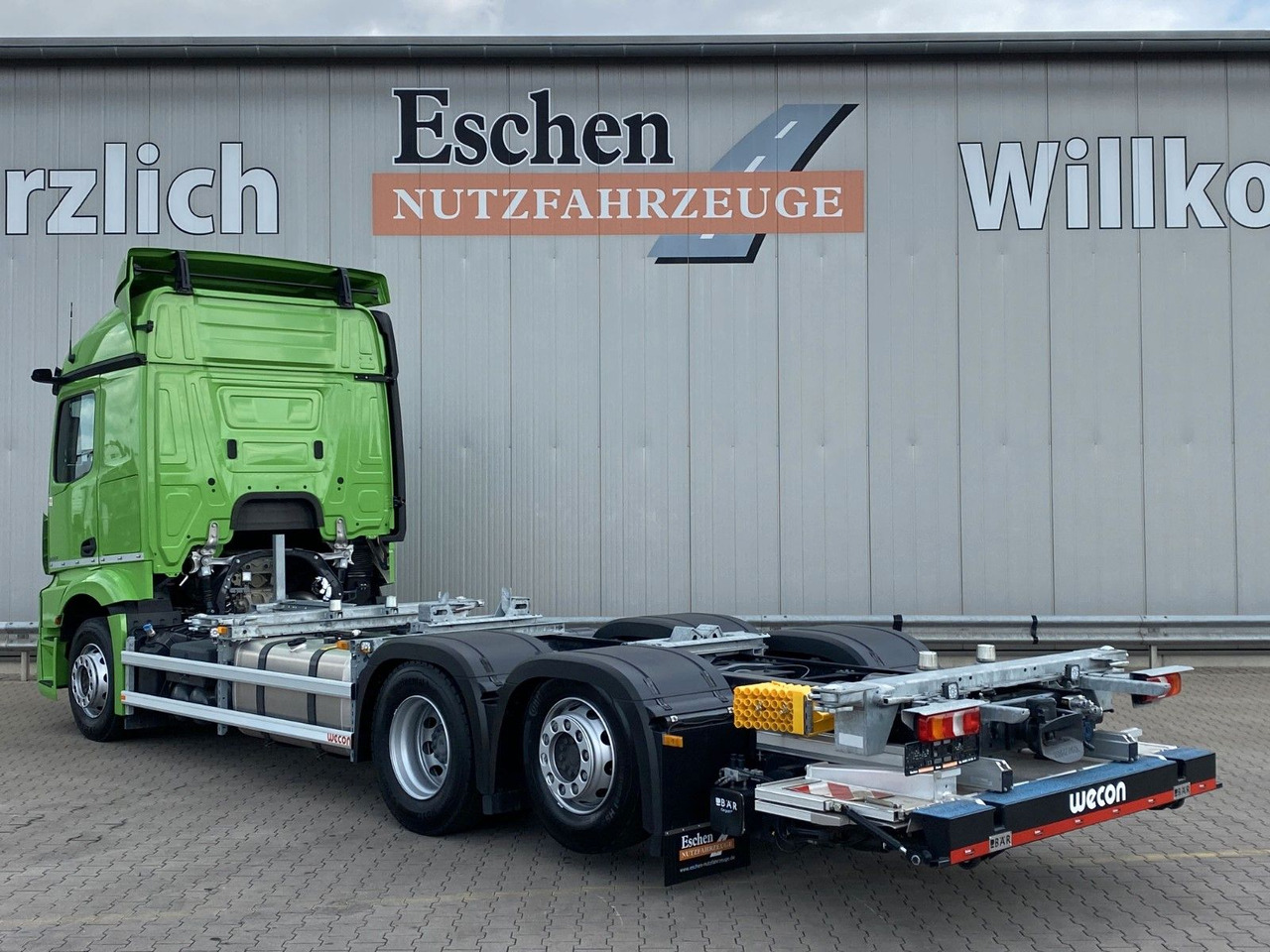 Mercedes-Benz Actros MP5 2542| OHNE EZ*BÄR LBW 2,00to. faltbar - Cserefelépítményes teherautó: 3 kép. Mercedes-Benz Actros MP5 2542| OHNE EZ*BÄR LBW 2,00to. faltbar - Cserefelépítményes teherautó: 3 kép.