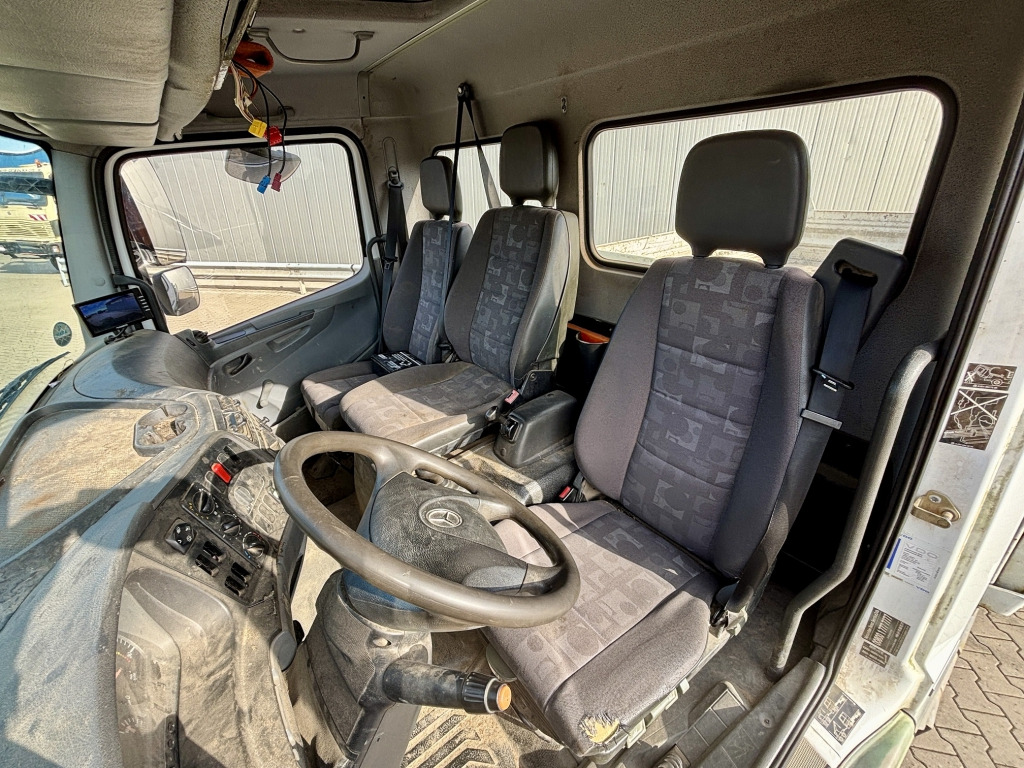Mercedes-Benz Atego 816 K - Billenőplatós teherautó: 4 kép. Mercedes-Benz Atego 816 K - Billenőplatós teherautó: 4 kép.