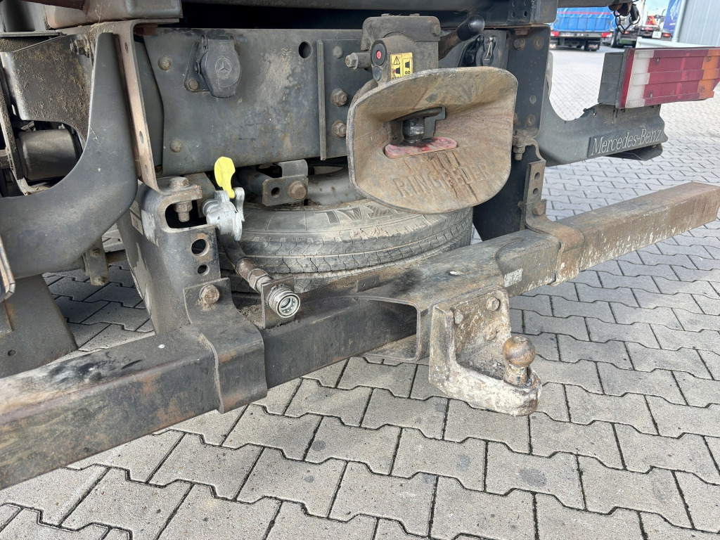 Mercedes-Benz Atego 816 K - Billenőplatós teherautó: 5 kép. Mercedes-Benz Atego 816 K - Billenőplatós teherautó: 5 kép.